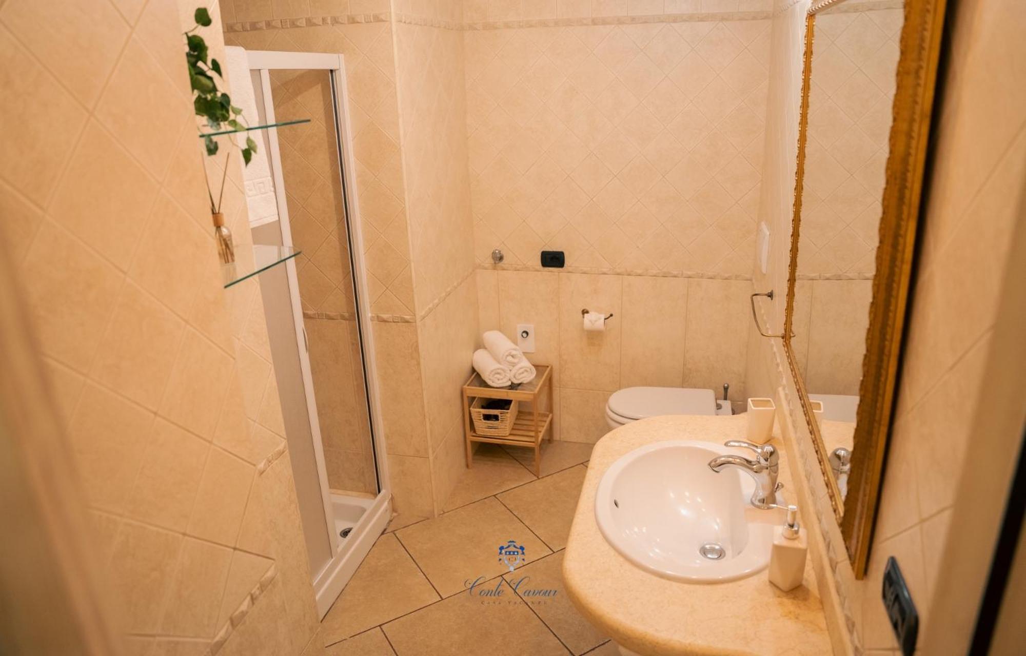 Conte Cavour - Casa Vacanze Laterza Buitenkant foto
