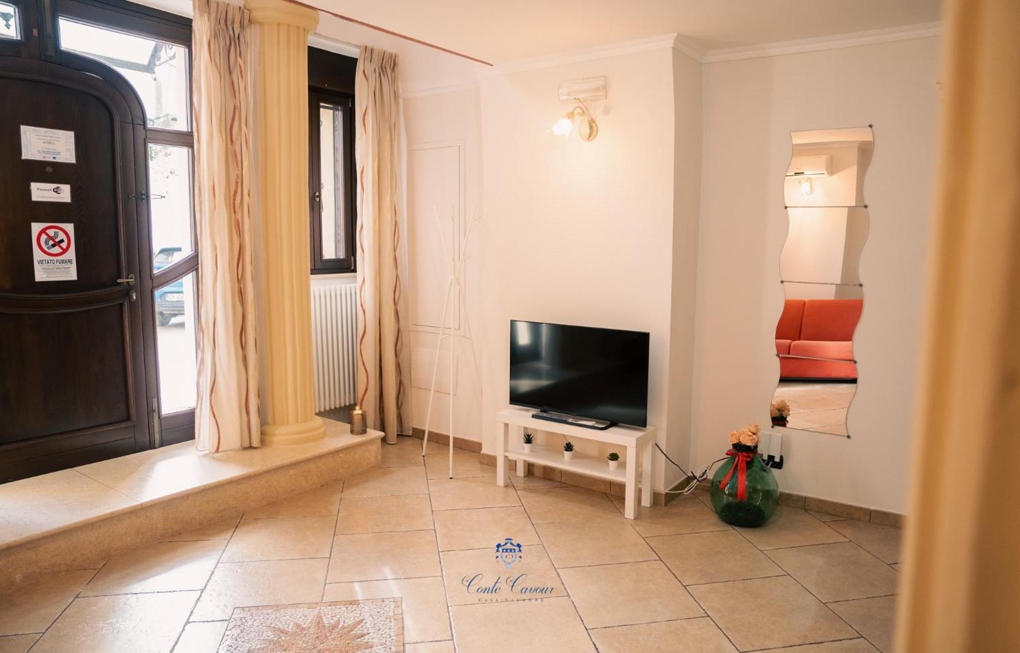 Conte Cavour - Casa Vacanze Laterza Buitenkant foto